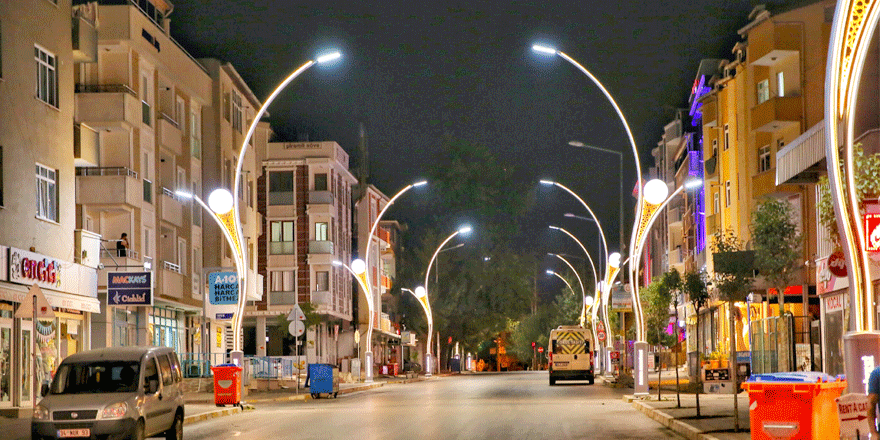 Darıca’da Işıklandırma Çalışmaları Tamamlanıyor