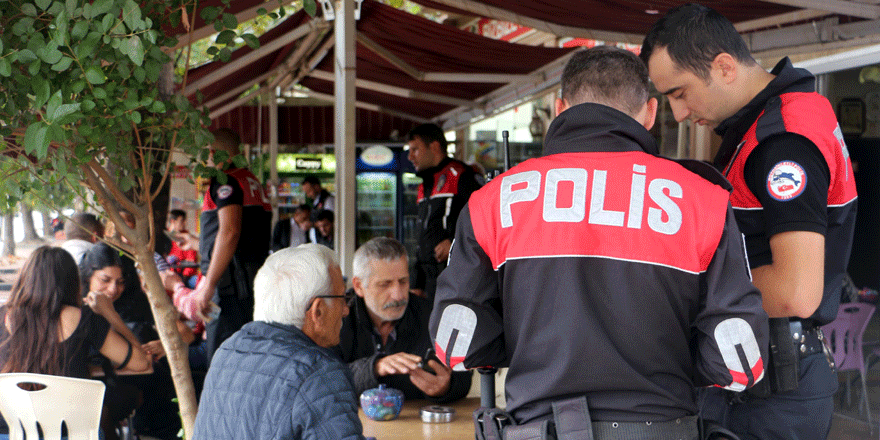 Okul çevrelerinde narkotik uygulaması yapıldı