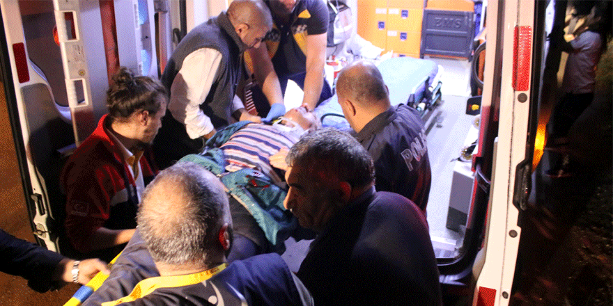 2 trafik kazasında 6 kişi yaralandı