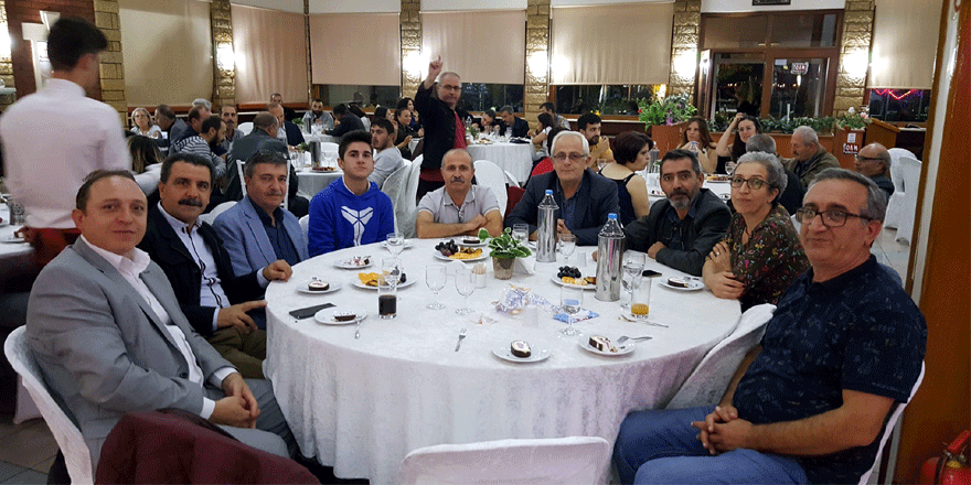 Eğitim-Sen üyeleri gecede buluştu