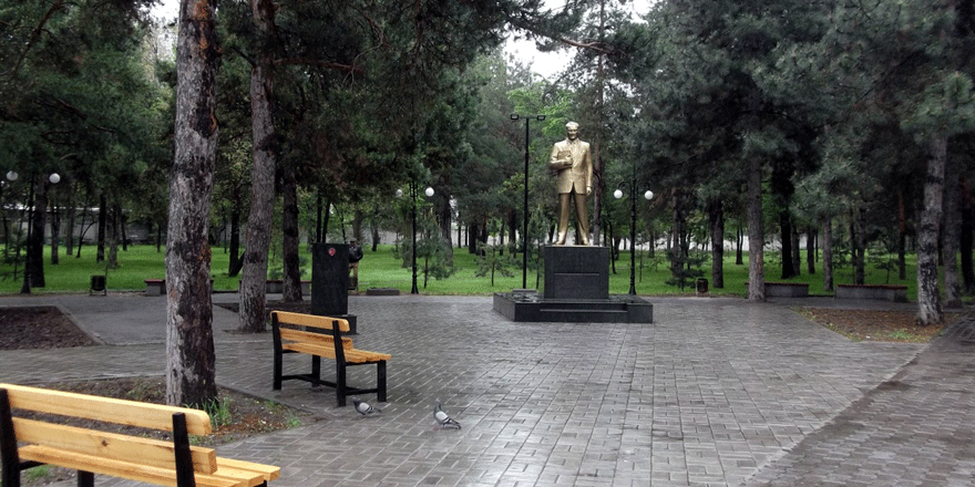 Bişkek’teki Atatürk Parkı yenileniyor