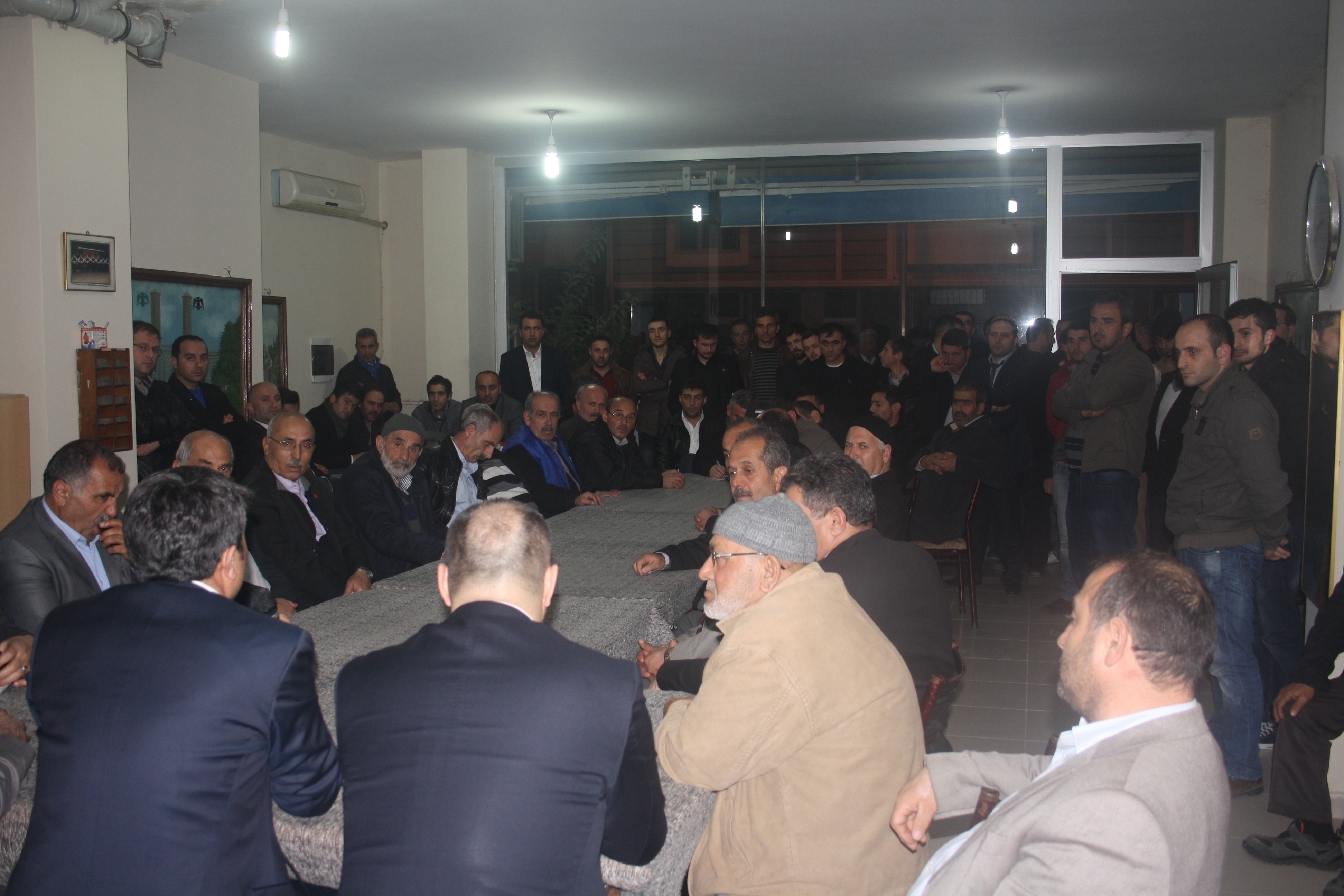 Erzurumlulardan Bayrak’a destek