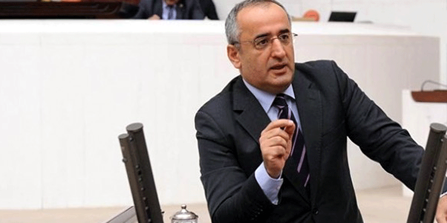 “ Dut yemiş bülbül oldular