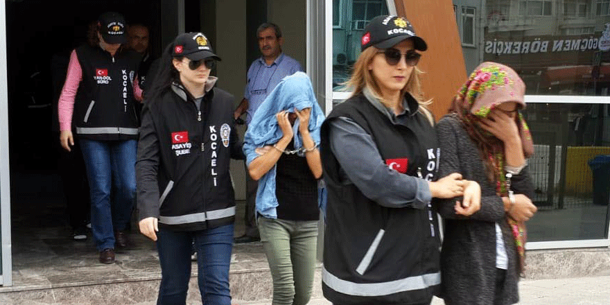 “Kimsenin evinde dolar bulamıyoruz”