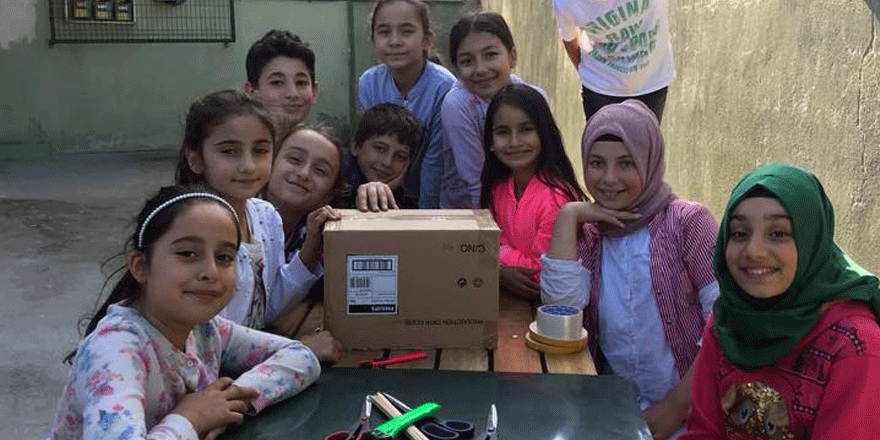 Minikler kuşlara yuva yaptı