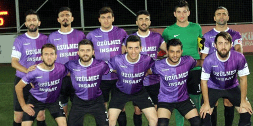 B Grubu’nda zirve karıştı