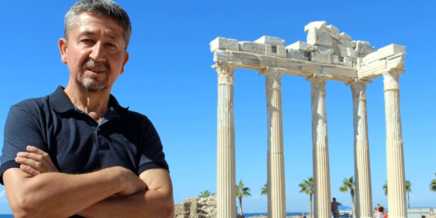 Rıdvan Şükür, adım adım antik Side’yi gezdi