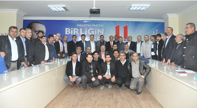 Toltar mahalle başkanlarını topladı