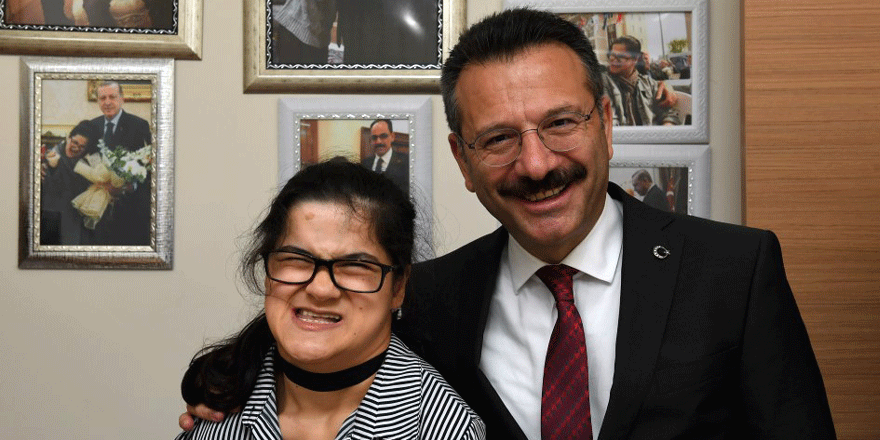 Vali Aksoy,  Gülşah’ı ziyaret etti