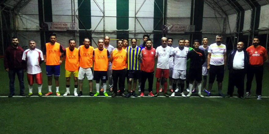 ALTINORDU GEBZE’NİN VELİLERİNDEN FUTBOL RESİTALİ
