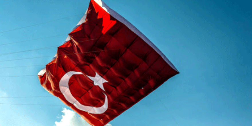 Türk bayraklı dev uçurtma Kocaeli’de yükselecek