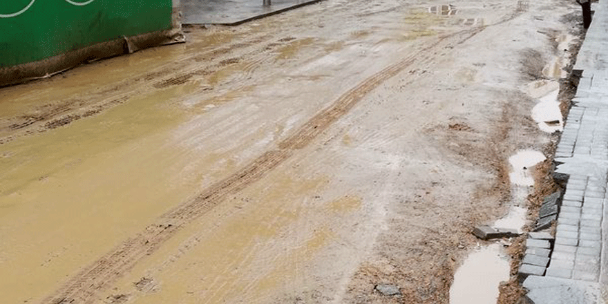 Gebze çamurdan geçilmiyor