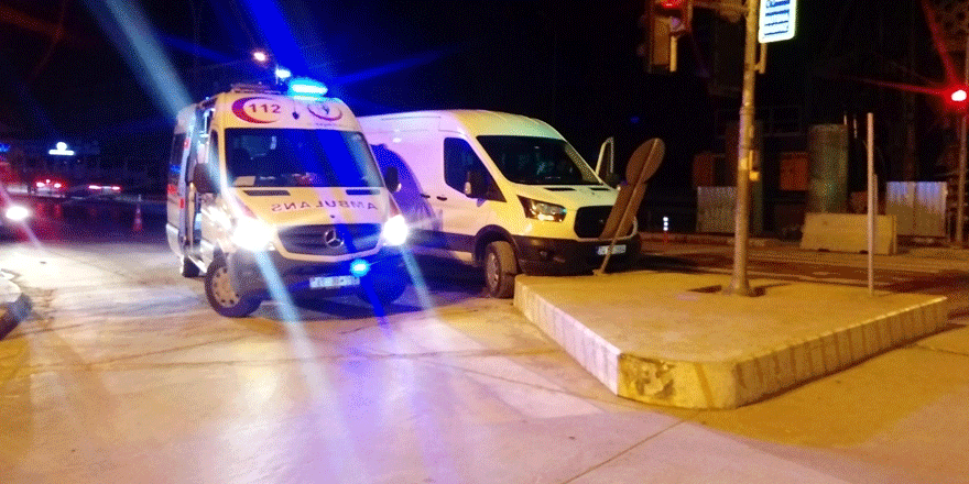 Refüje çarptı: 1 yaralı   