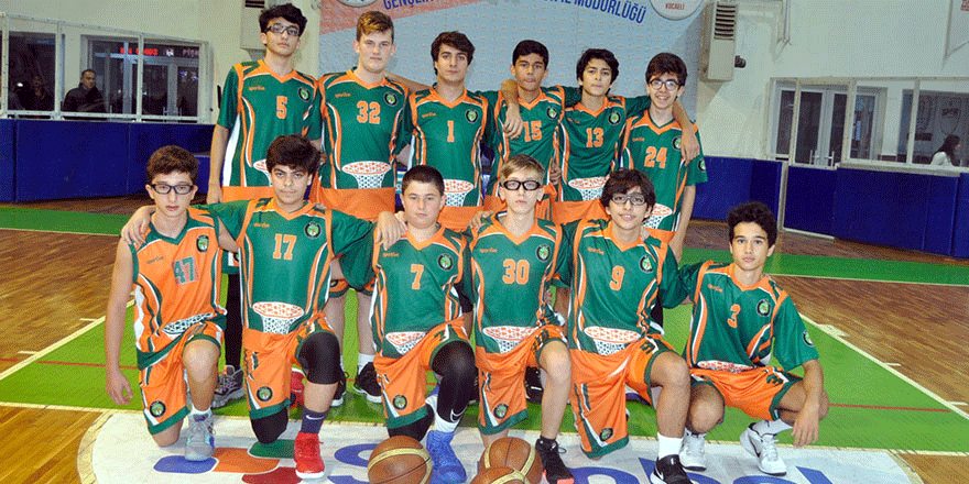 Yenikentspor ve Kocaeli Basket rahat kazandı