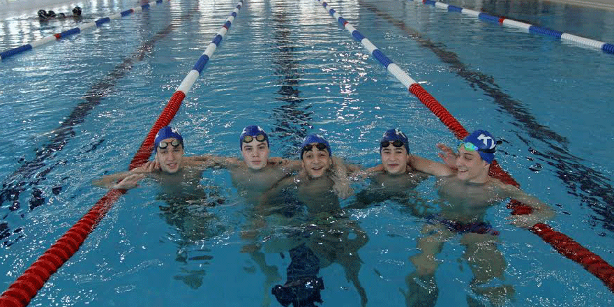 Hedef, yüzme sporunda başarıdan başarıya koşmak