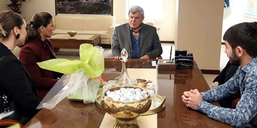 Karaosmanoğlu, Huseyinov’u ağırladı