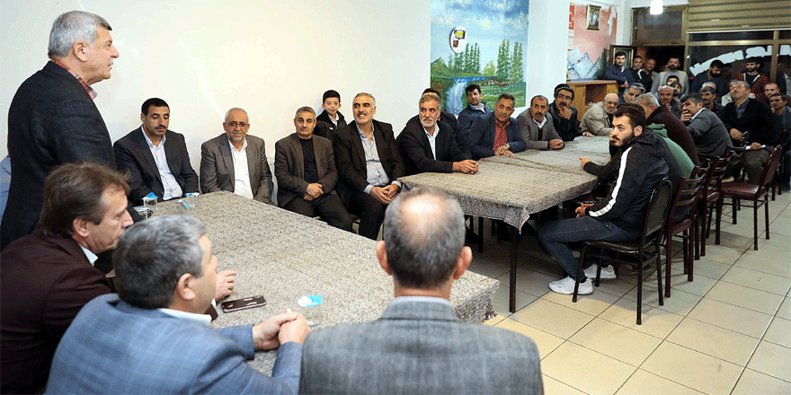 Erzurumlular Derneğini ziyaret etti