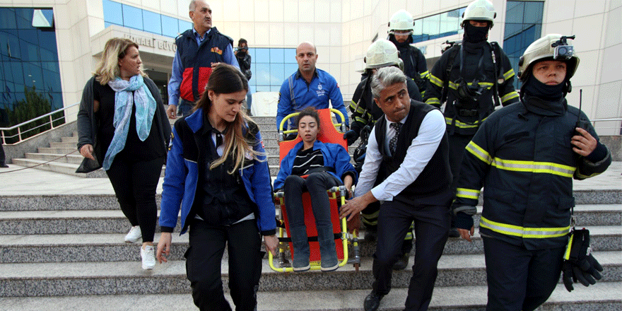 Deprem tatbikatı gerçeği aratmadı