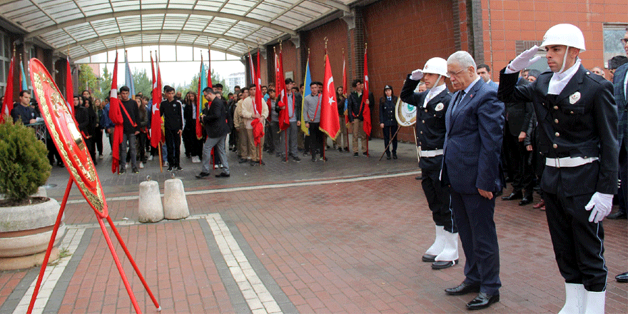 Belediye başkanı ve kaymakam katılmadı