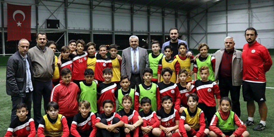Geleceğin milli sporcularını yetiştiriyoruz