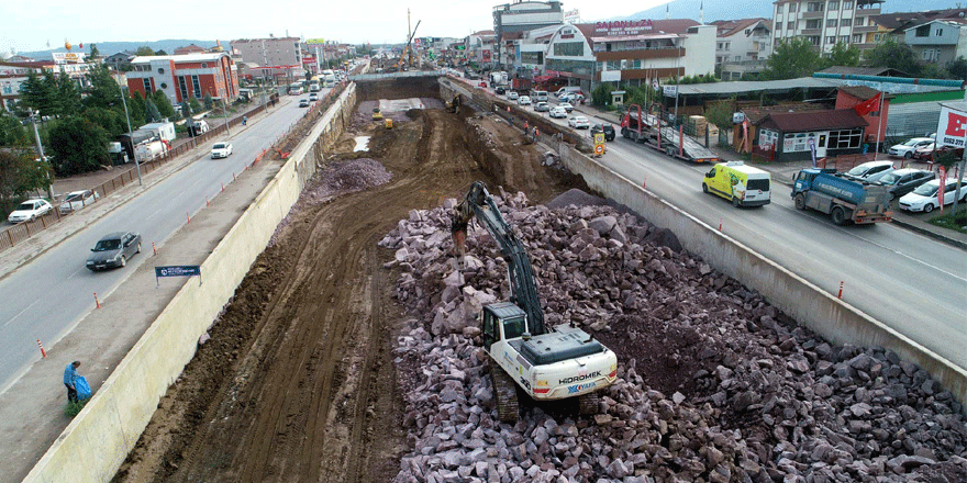 Kavşağın tünel kazıları bitmek üzere   