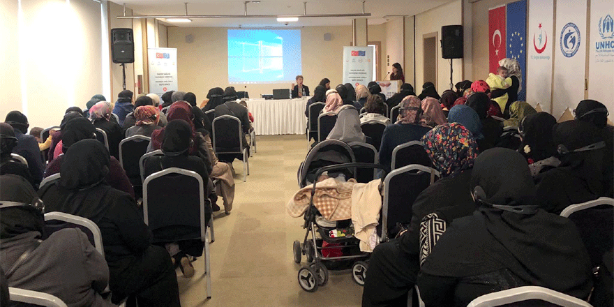 Suriyelilere panel verildi