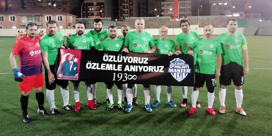 ASLAN MASTER ATATÜRK’Ü UNUTMADI