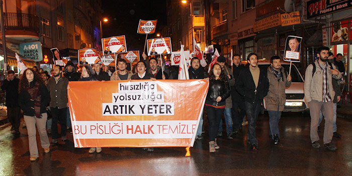 Yolsuzluğa karşı sokağa çıktılar