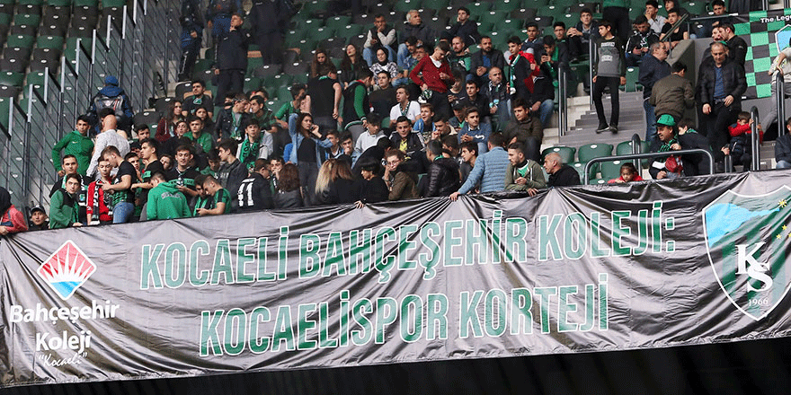 Tribünlerdeki öğrenci sayısı artıyor