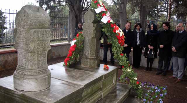Osman Hamdi Bey kabri başında anıldı