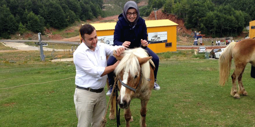 Genç yaşta kansere yenildi