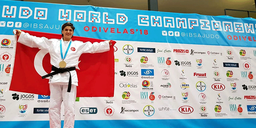 Zeynep'ten tarihe geçecek başarı