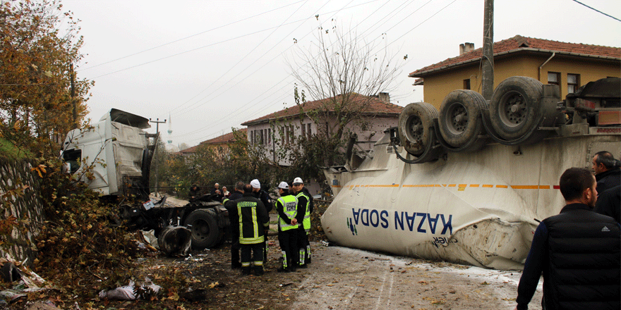 Tanker devrildi: 1 yaralı