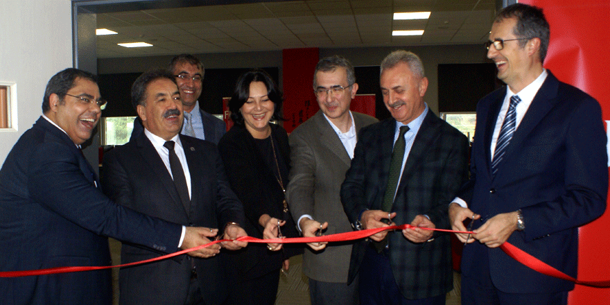 Üniversite-sanayi işbirliğinde örnek oluyoruz’