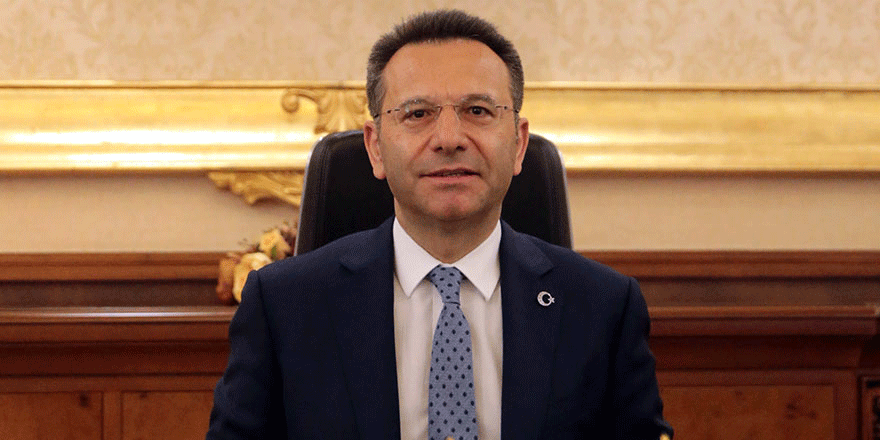 “Türk öğretmeni Atatürk’ün ideallerine bağlıdır”