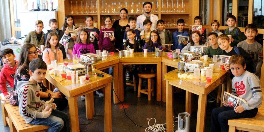 Çocuklar öğretmenlerini unutmadı