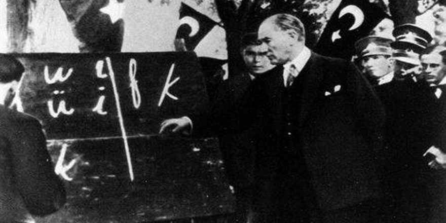 Öğretmenler Günü kutlanıyor