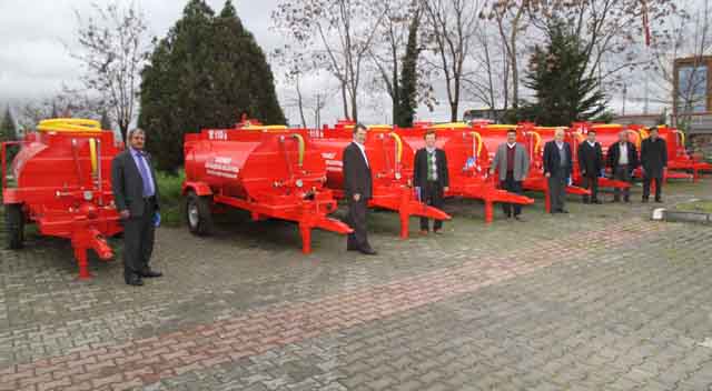 Dokuz köye daha su tankeri