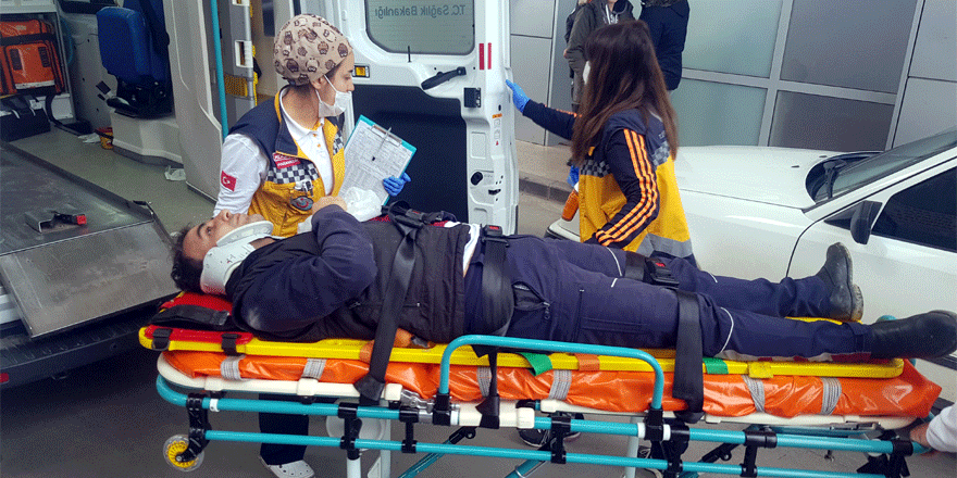 Attan düşerek yaralandı