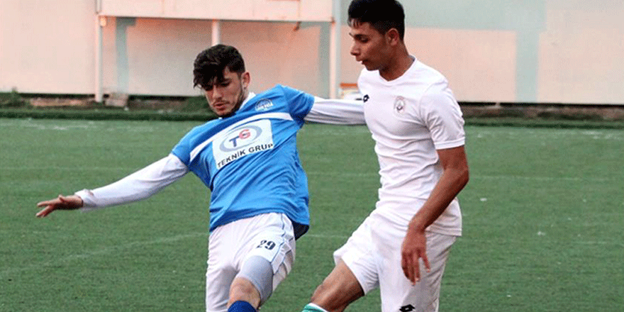 Sırrıpaşa FK fark attı