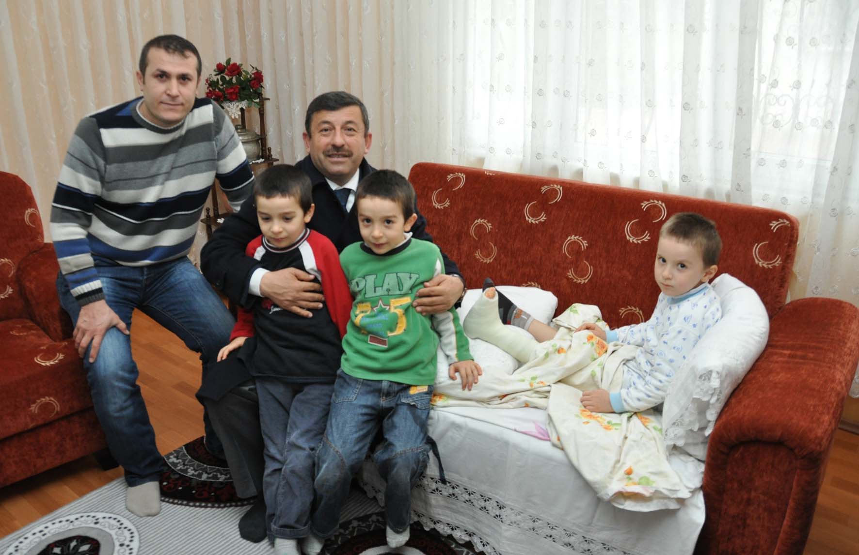 Karabacak, hastaları unutmadı