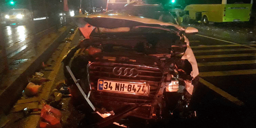 Otomobil halk otobüsü ile çarpıştı: 1 ölü   