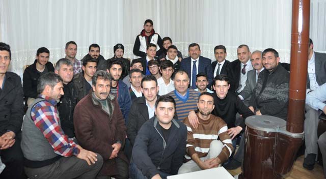 Karabacak Gençlerle buluştu