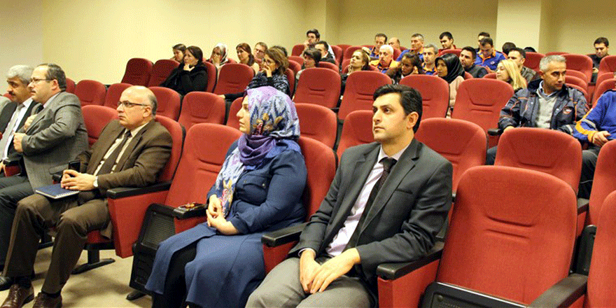 Kadına şiddet anlatıldı