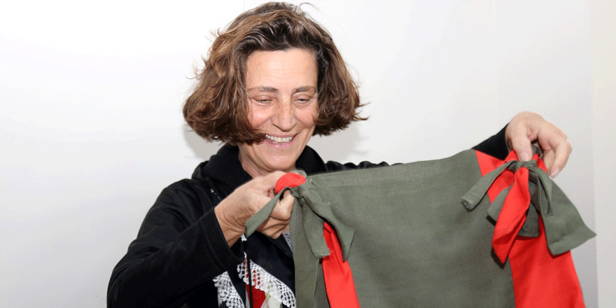 Yasasına bez torbalı destek