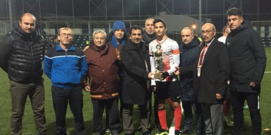 Körfez GB kupasını aldı