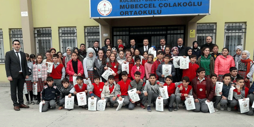 Dilovası’ndaki çocuklardan örnek davranış