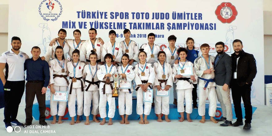 Judoda zirvenin adı Kağıtspor