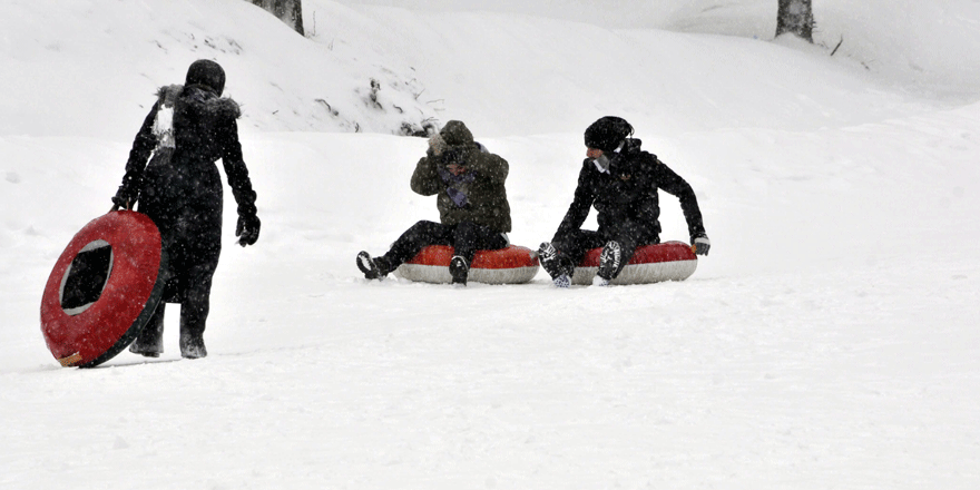 Kartepe'de kar kalınlığı 70 santime ulaştı