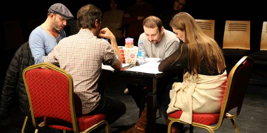 ‘’Okuma Tiyatrosu’’ engelli seyircilerle buluştu